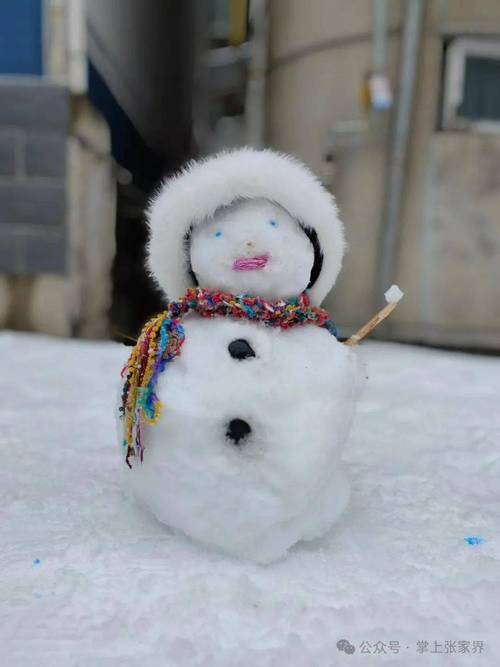 想堆雪人？试试这款好玩的堆雪人游戏吧
